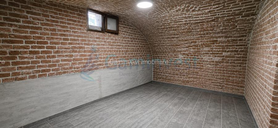 Apartament ultracentral cu 6 incaperi de vanzare in Oradea - 17