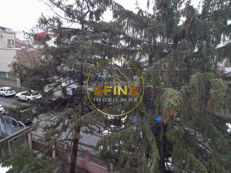 Hala Traian, vila -3 camere semidecomandate la prima inchiriere  - 12