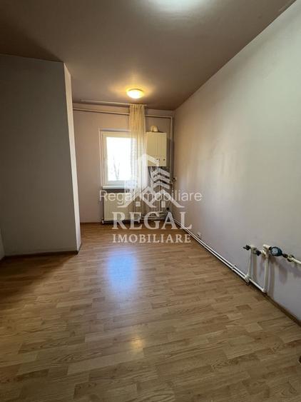 Apartament 4 camere de vânzare – Micro 5 | Etaj 1 | 80 mp - 4