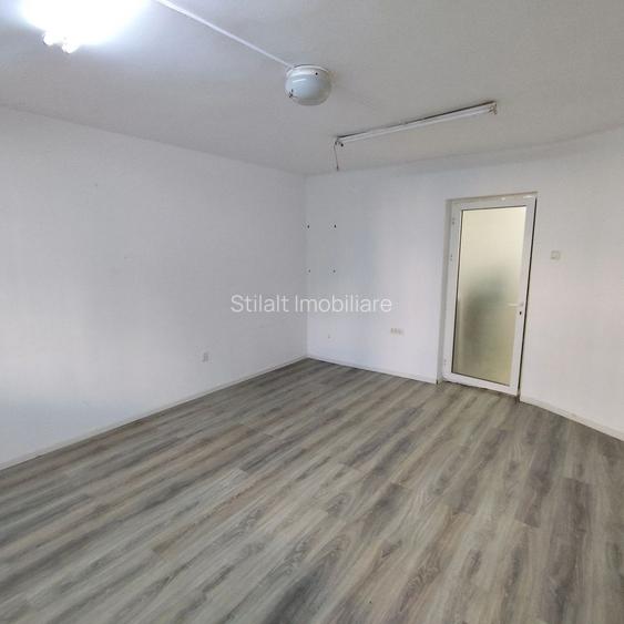 Spatiu comercial ( apt.3 camere) / Zona City Mall - 2