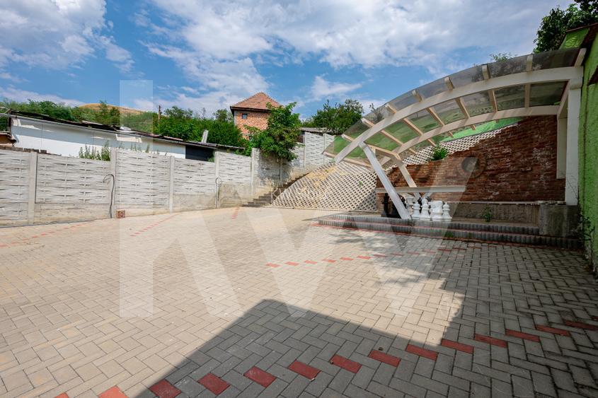 Cladire cu 15 camere si potential de pensiune in Ocna Sibiului - Investitie top - 25