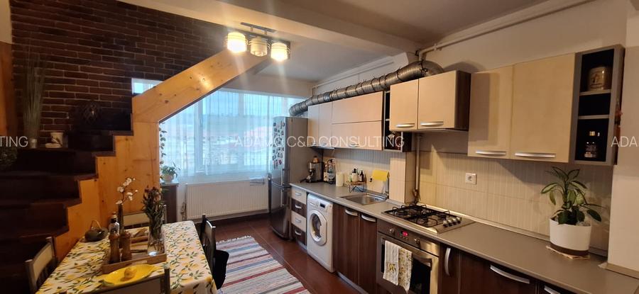 Apartament cu pod amenajat, complet mobilat, pe Strada Florilor - 2