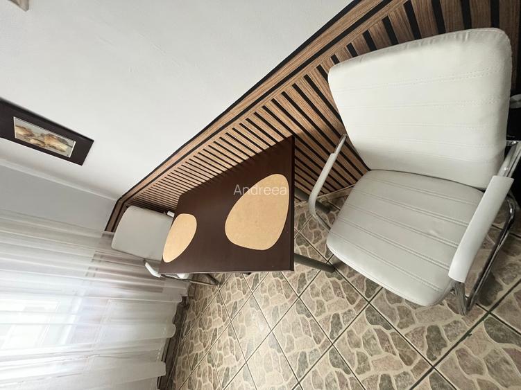 Apartament decomandat și renovat  B-dul București  - 12