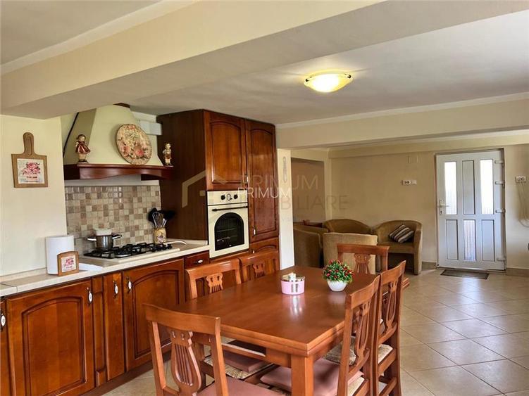 Casa individuala - unifamiliala sau spatiu comercial diverse activitati - 190 m2 - 3