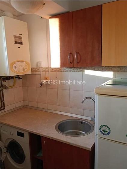 Garsoniera semidecomandata zona Bartolomeu - 3