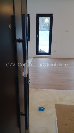 Reședință Modernă cu Finisaje Distinse - 9