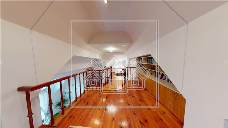 Casa individuala de vanzare - 7 camere, 278 mp utili - Strand - 40