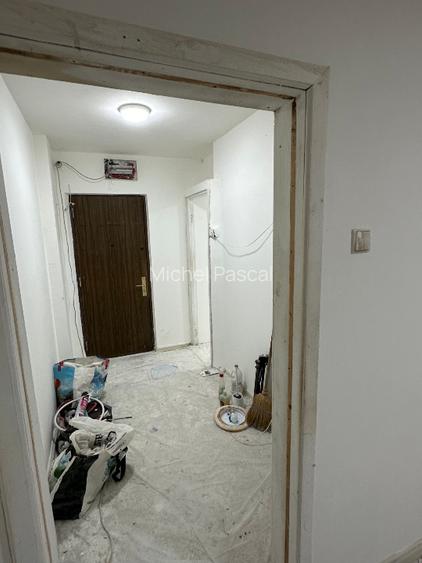 Spatiu comercial 48mp + boxa depozitare 9mp - 7