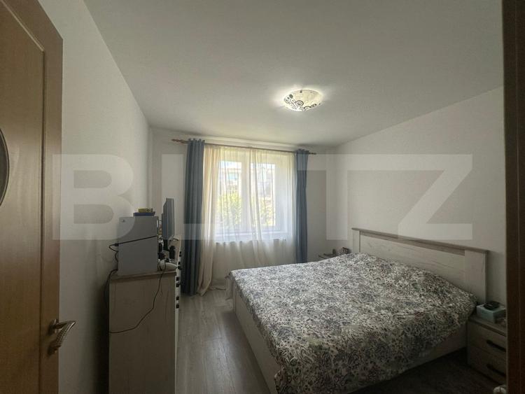 Apartament 2 camere, decomandat, zona centrala