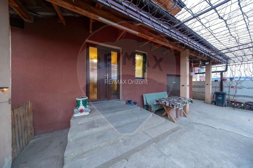 Acasa incepe aici-5 camere,curte 500mp si garaj in Sanpetru - 30