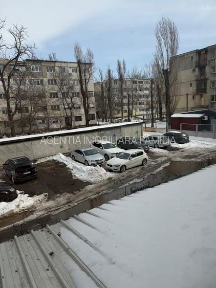 Vanzare apartament cu 4 camere in Micro 39b( k-uri), etaj 1, - 12