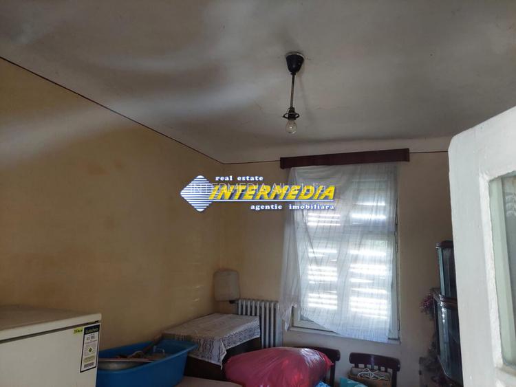 Casa de vanzare in Centru pozitie buna - 5