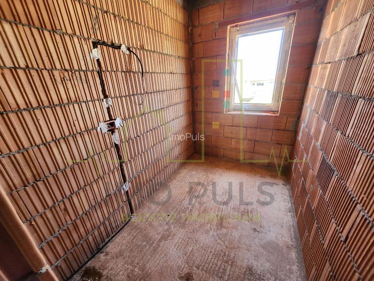 Duplex in Mosnita noua. Pozitie foarte buna. Se pot face 3 dormitoare - 18