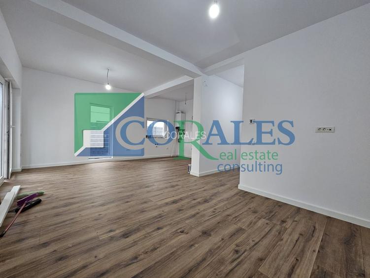 Despartit prin casa scarii! Zona buna! Asfalt! Toate utilitatile! - 5