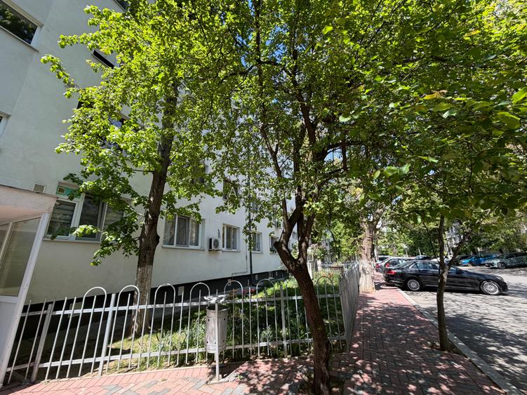 Titan 3 Camere 70 Mp Bloc Caramida Reabilitat 15 Min Metrou - 23