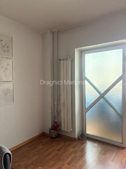 Proprietar vând apartament  - 5