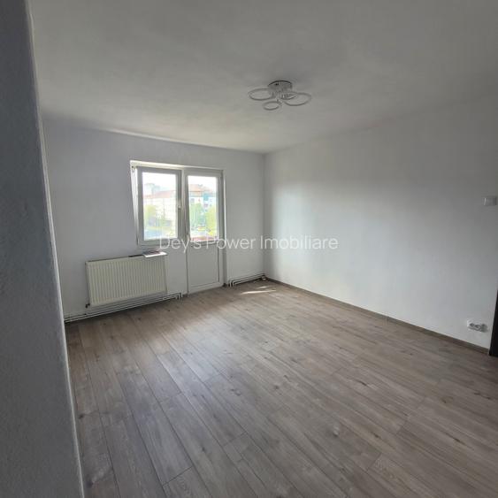 Apartament complet renovat - 9