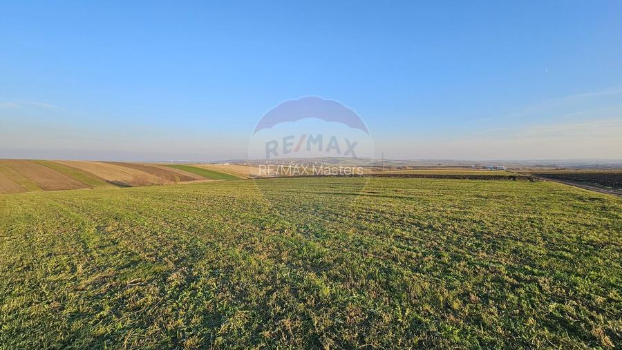 Teren extravilan 10200mp Stroiesti / Soseaua DN17, Suceava - 8