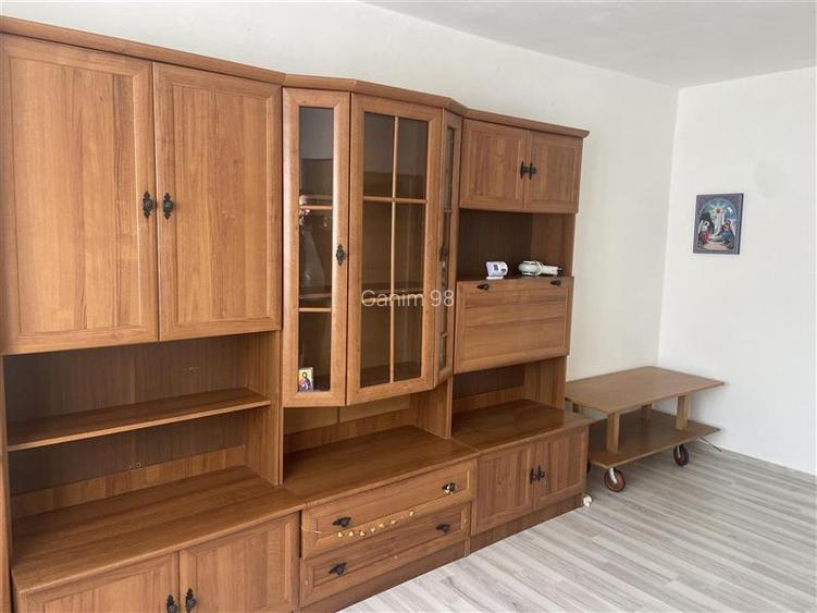 Garsoniera de inchiriat , cartier Sud , 35 mp, decomandata , renovata , mobilata - 3