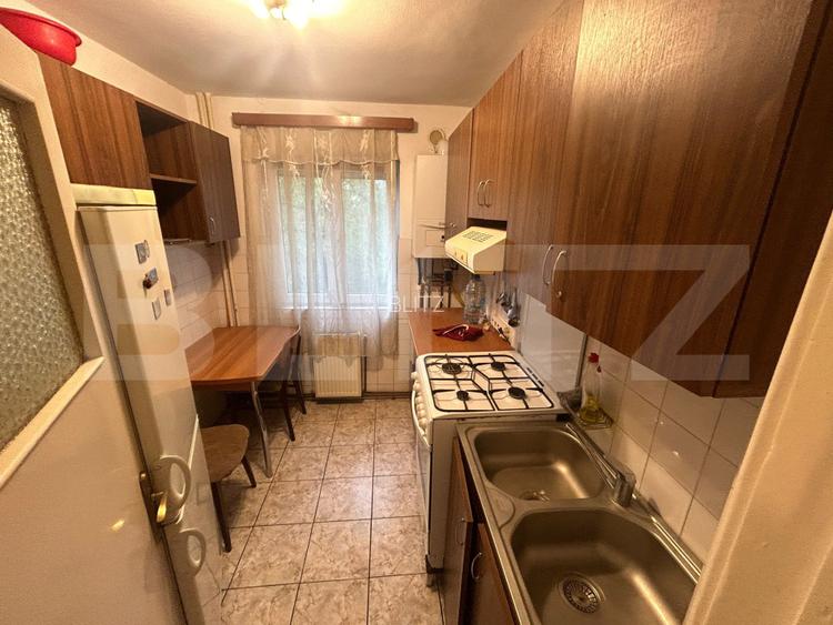 Apartament cu 4 camere, 70 mp, zona Podu Ros - 7
