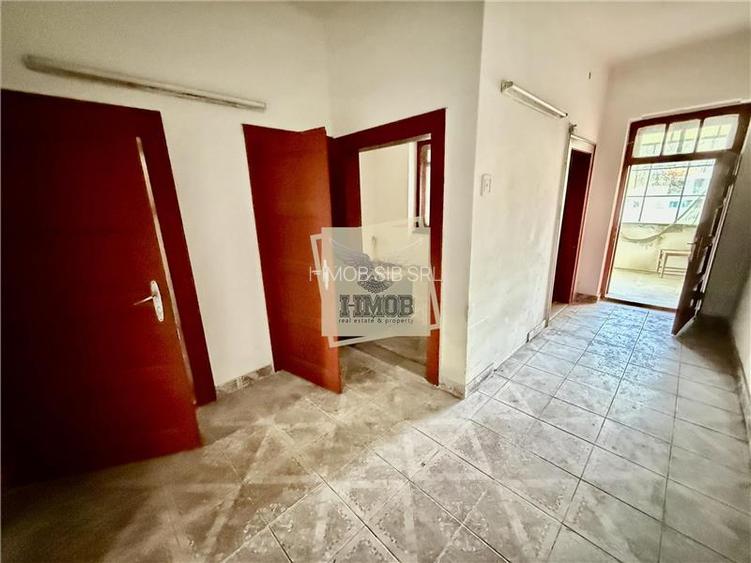 Casa individuala 180 mp utili cu teren 900 mp in Parcul Sub Arini - 9