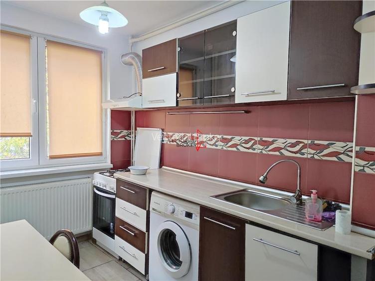 Bloc reabilitat, et.1- Tei Ion Berindei, Sectia  Politie - 4