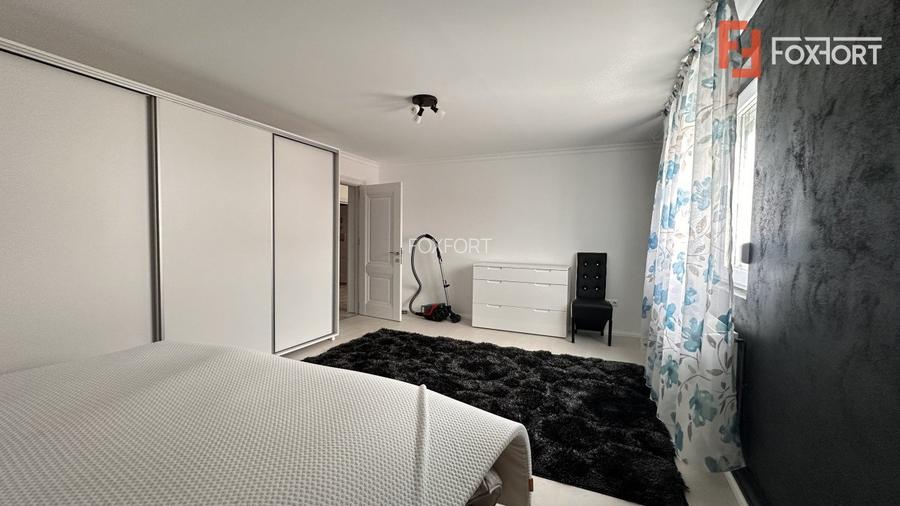 Casa individuala 8 camere, 400 mp, in Mosnita Noua vatra satului - 23