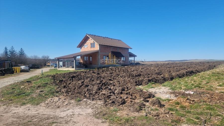 TEREN INTRAVILAN CU UTILITĂȚI | 420-450 MP | ȘURA MICĂ | PUZ APROBAT - 2