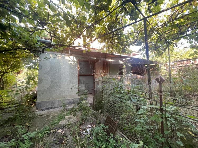 Casa de vanzare, 70 mp , teren de 3000 mp , Cacova Ierii  - 3