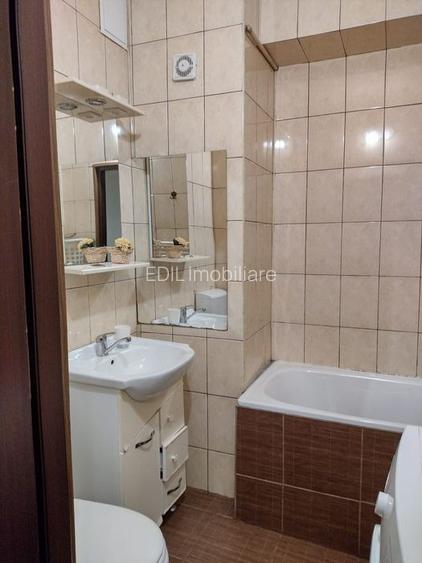 Apartament 2 camere semidecomandat, cartier Gruia - 5