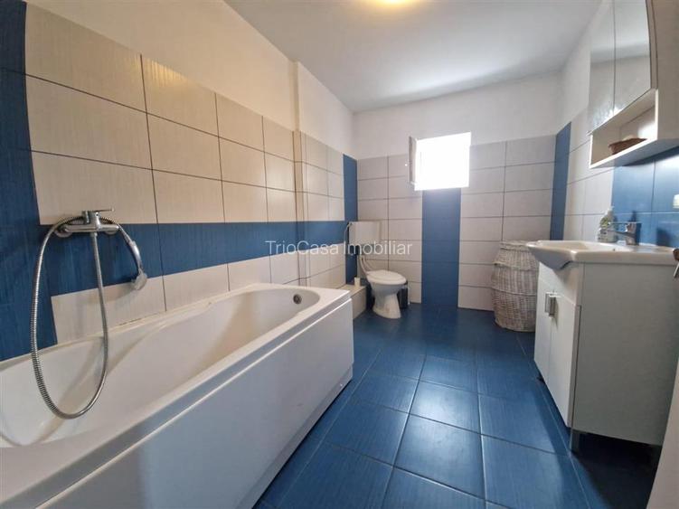 CASA DE VANZARE CRAIOVA,  5 camere ,str. T. Vladimirescu , teren - 200 mp - 8