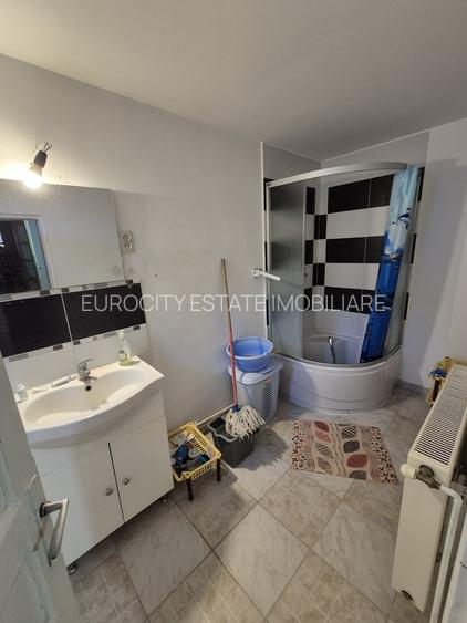 Chiajna - str Eroului, vanzare 2 corpuri de casa - 15