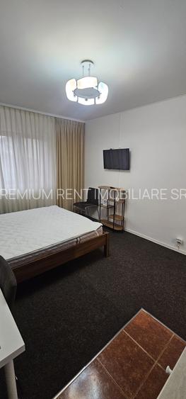 Dristor , garsoniera, 7 minute metrou, 300 euro, mobilata, utilata - 3