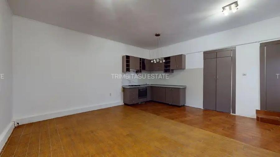 GROZAVESTI - Orhideea / Vila multifunctionala 251 mp / Teren 270 mp - 43