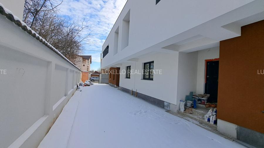 VILA SUPERBA CU 5 CAMERE AMPLASATA IDEAL - 44