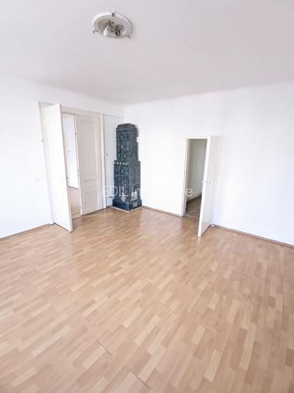 Casă de vânzare, 6 camere, 140 mp utili, Andrei Mureșanu zona Hotel Meridian - 2