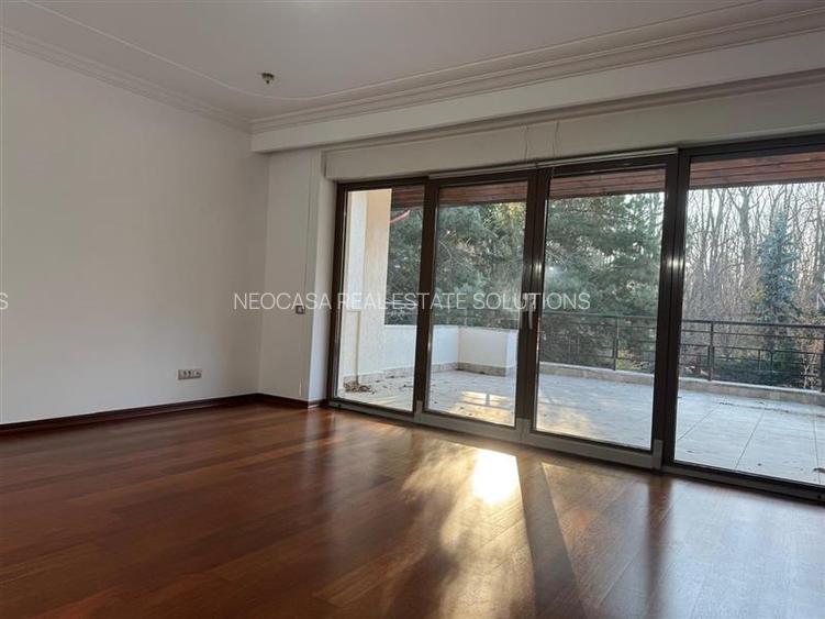 VILA IMPRESIONANTA LANGA PADURE // PISICINA INTERIOARA // TEREN 1700 MP - 31