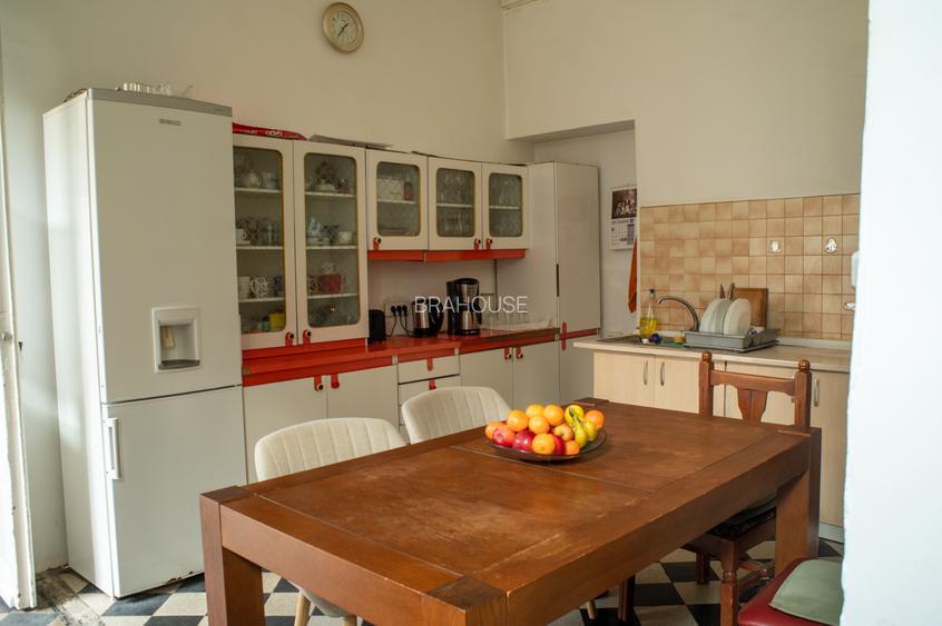 Apartament 6 camere la casă - Brașov, Strada Castelului - 18