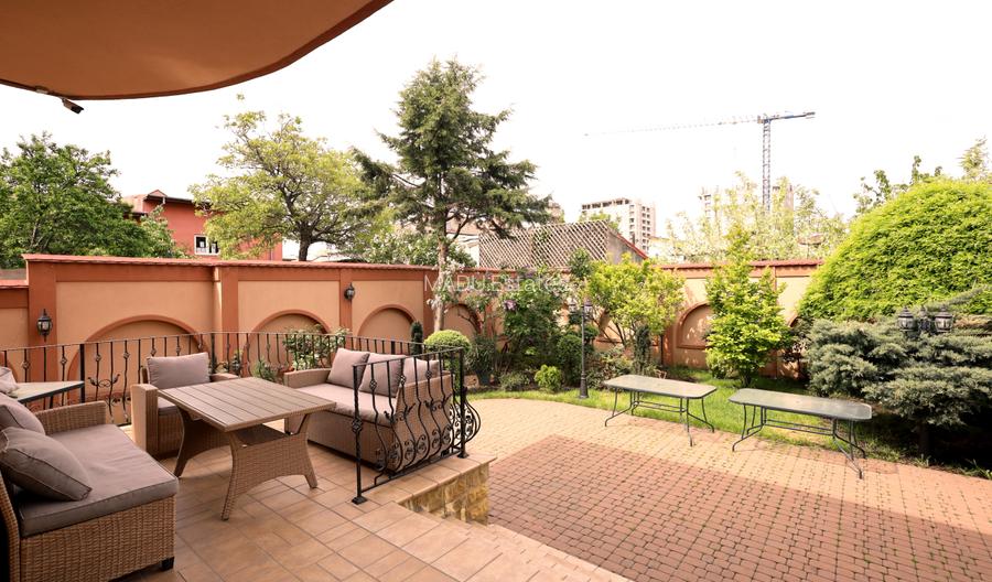 Parcul Carol - Metrou 8 minute, vilă impresionantă 700 mp și teren de 720 mp - 5