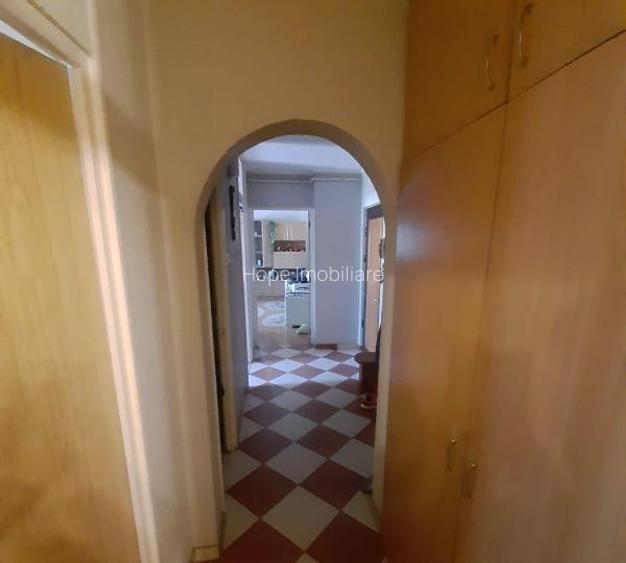 Vacaresti-Pridvorului-Apartament de 2 camere-decomandat - 6