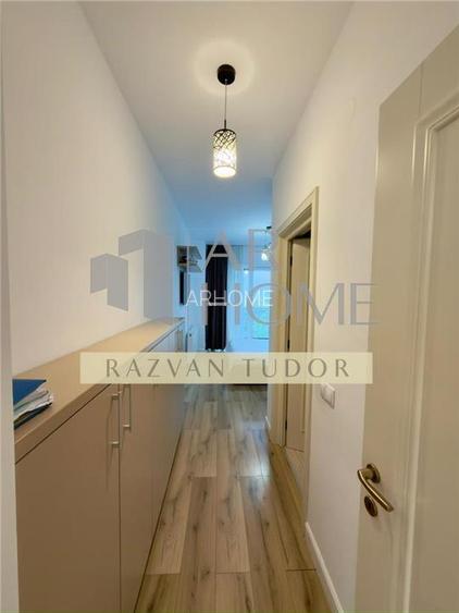 Apartament 4 camere de lux, loc de parcare , Ploiesti , zona 9mai - 14