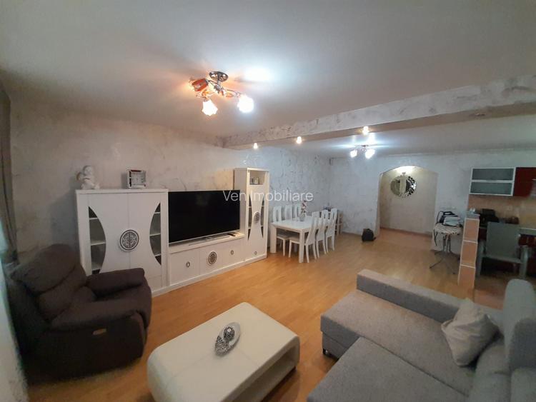 Apartament 3 camere DECOMANDAT, zona SENS - 11