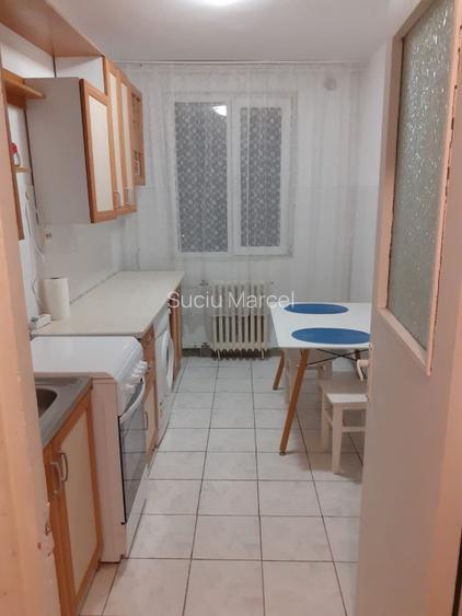 Proprietar închiriez apartament două camere zona Olimpia  - 3