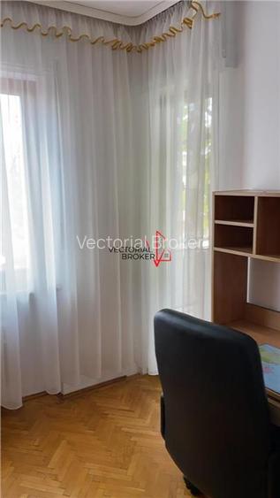 Oferta unica! 4 camere decomandat, etaj intermediar Vatra Luminoasa - 14