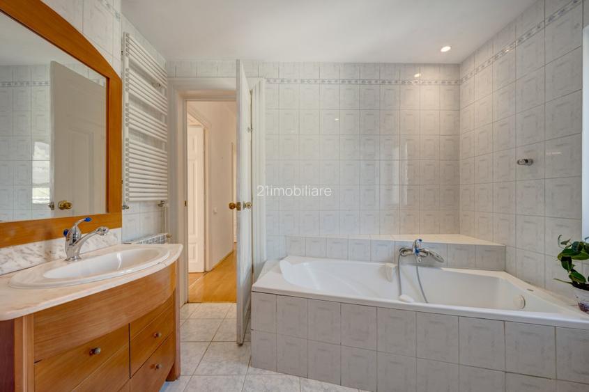 Vila eleganta, arhitectura deosebita, 7 camere, renovata, langa Parcul Kiseleff - 29