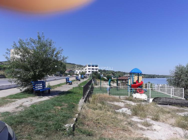 OCAZIE; teren MAHMUDIA 12euro/m.p. Suprafata 5000 m.p. Deschidere la Dunare 48m - 11