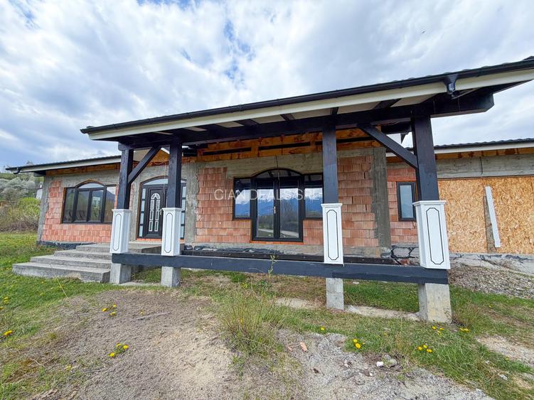 Casa Vanzare Bran Teren 1077 MP - 2