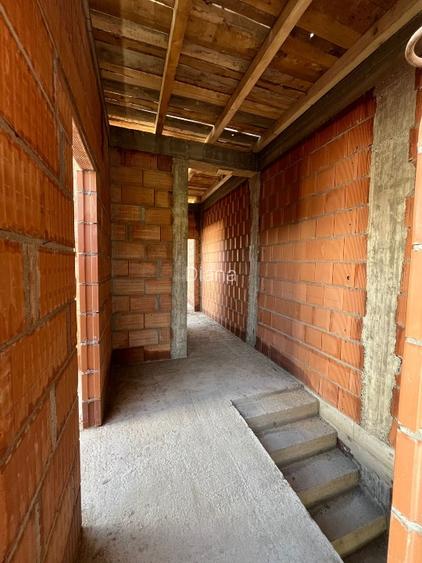 Duplex luminos cu geamuri mari – Dumbrăvița, zona Cora - 9