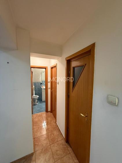 Vânzare apartament de 3 camere Decebal- vedere stradala - 9