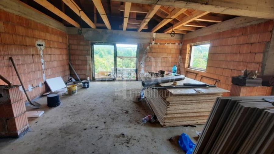 Casa 5 camere de vanzare in Salicea - 8